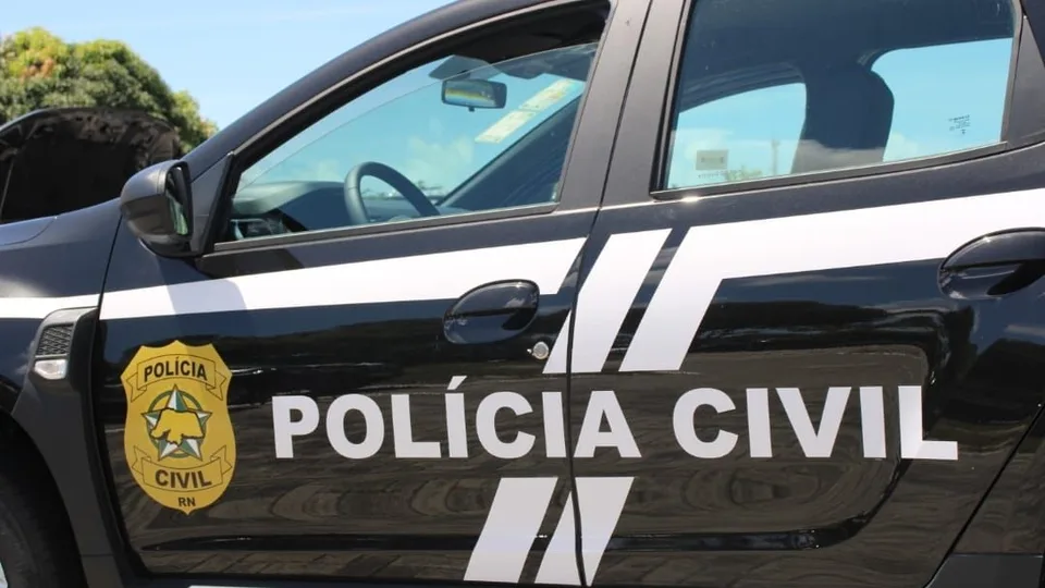 Polícia Civil realiza operação em Extremoz contra suspeito de invadir conta digital de cliente após atendimento em operadora