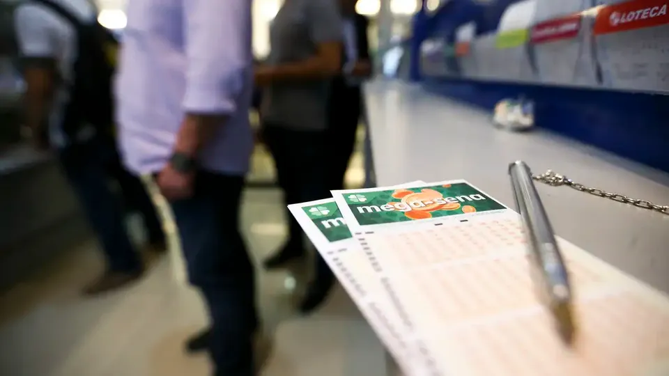 Mega-Sena sorteia prêmio acumulado em R$ 230 milhões neste sábado