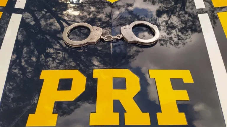 PRF-RN prende dois homens por lesão corporal e importunação sexual na Região Metropolitana