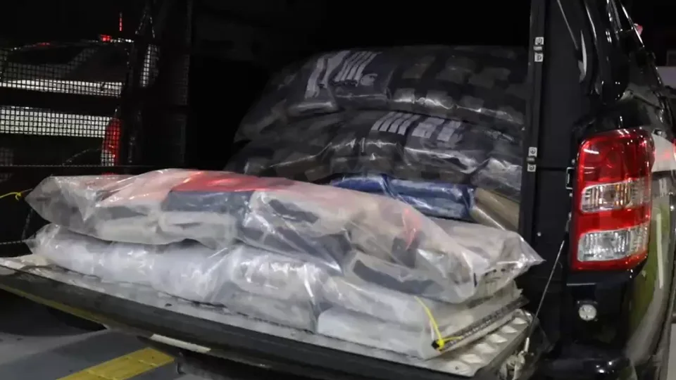 Polícia apreende quase 900 kg de skunk escondidos em caminhão no interior do RN