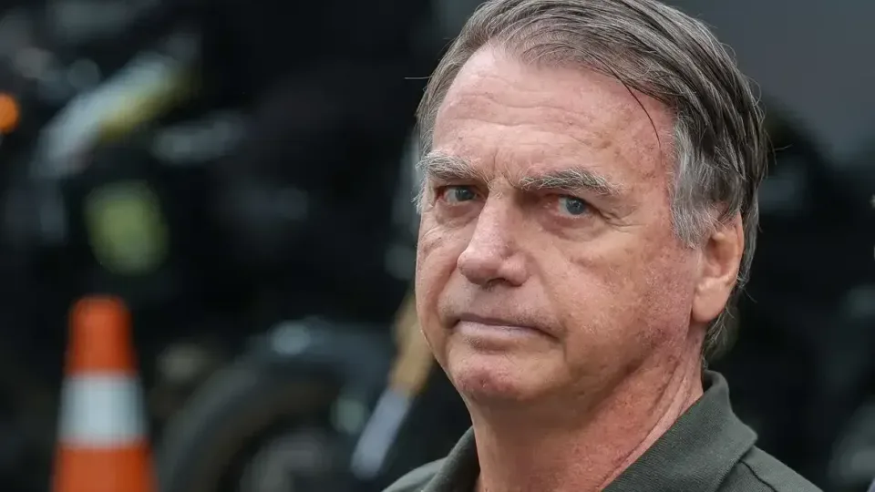PGR defende que Bolsonaro seja mantido em prisão domiciliar