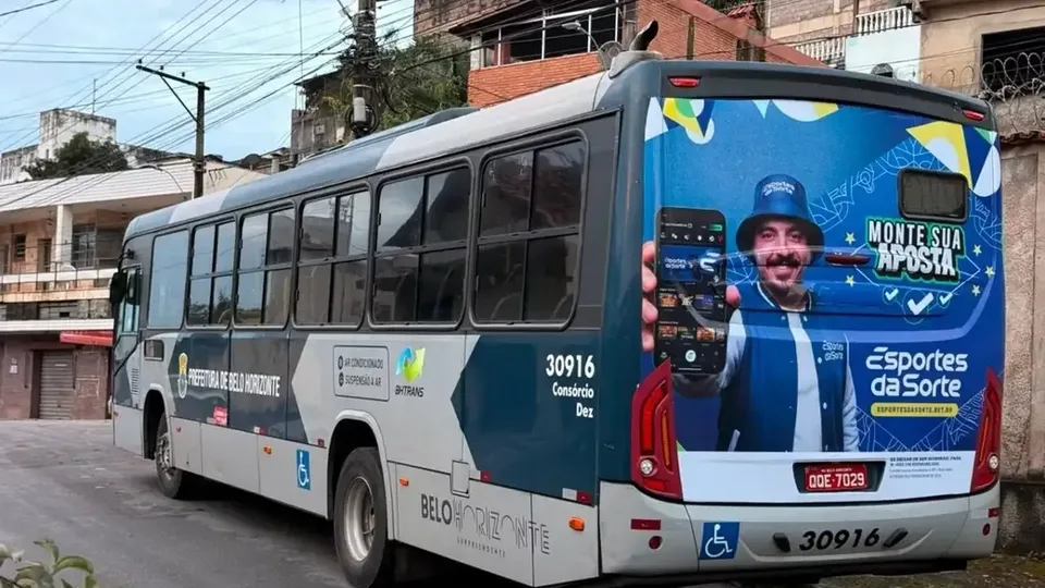 Belo Horizonte proíbe publicidade de bets em espaços públicos