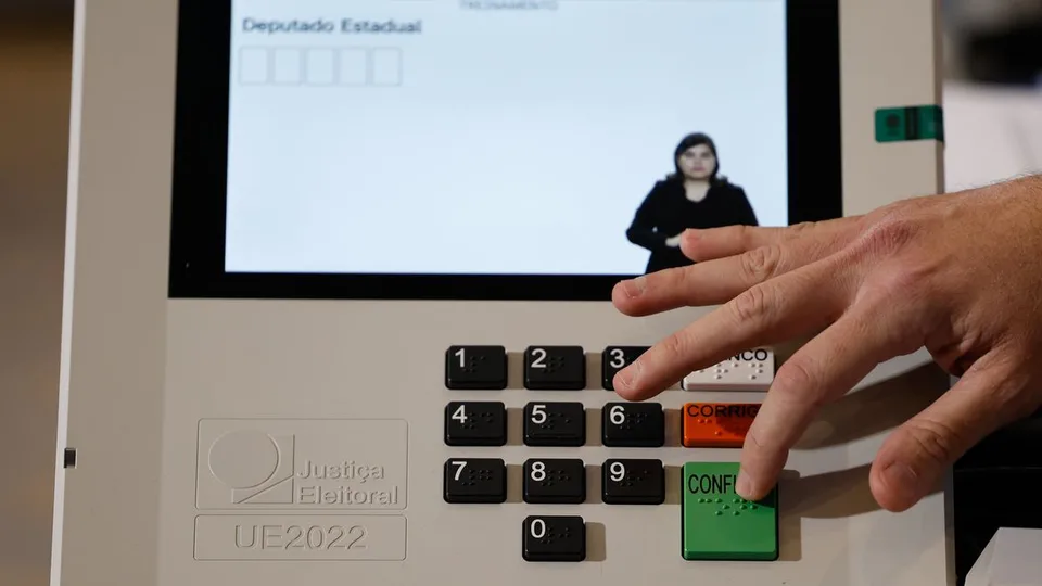 Campanha eleitoral nas ruas e propaganda virtual começam neste domingo