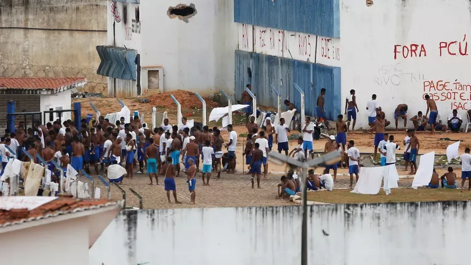 Justiça absolve 15 réus de acusações de homicídio no Massacre de Alcaçuz e não leva caso a júri