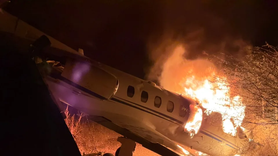 Avião com equipe do cantor Rey Vaqueiro sofre acidente em Parelhas
