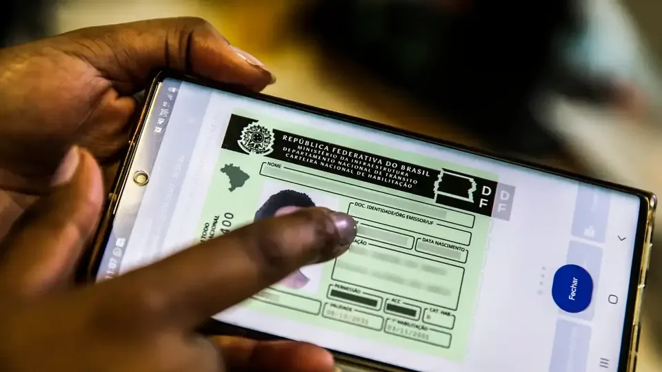 CNH vencida entre junho e setembro tem validade extra até dezembro