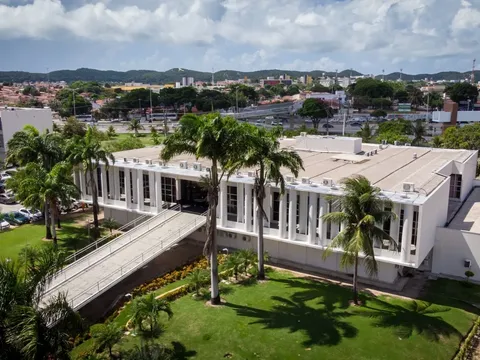 Feriado de 12 de outubro altera funcionamento dos serviços estaduais no RN