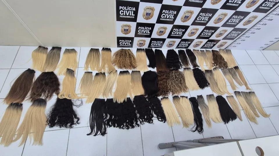 Polícia Civil recupera 55 extensões capilares roubadas durante assalto em salão de beleza de Natal; material foi localizado em Recife/PE