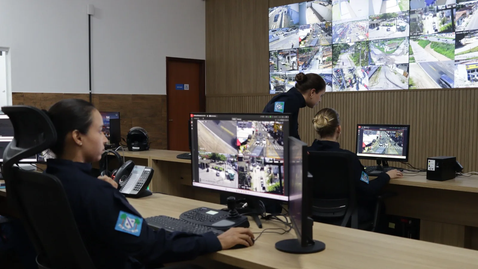 Guardas municipais de Macaíba começam a operar sistema de videomonitoramento do COISP