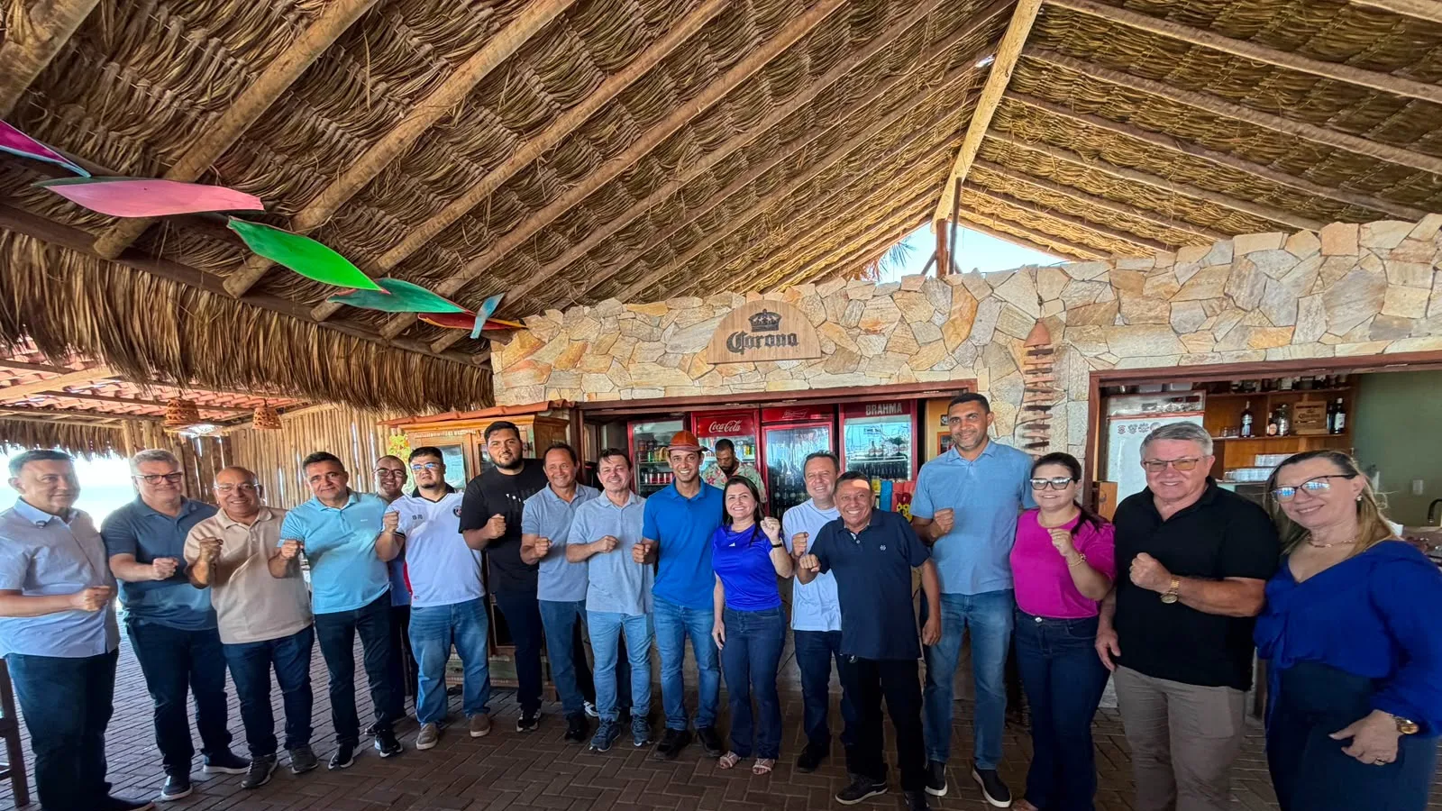 Allyson recebe apoio da Prefeita, vice, ex-prefeito, vereadores de Tibau e fortalece grupo na região da Costa Branca