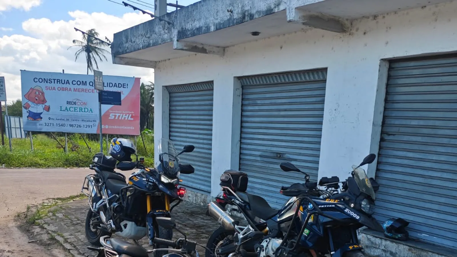 PRF prende quatro pessoas, apreende arma de fogo e recupera motocicletas adulteradas durante o fim de semana no RN