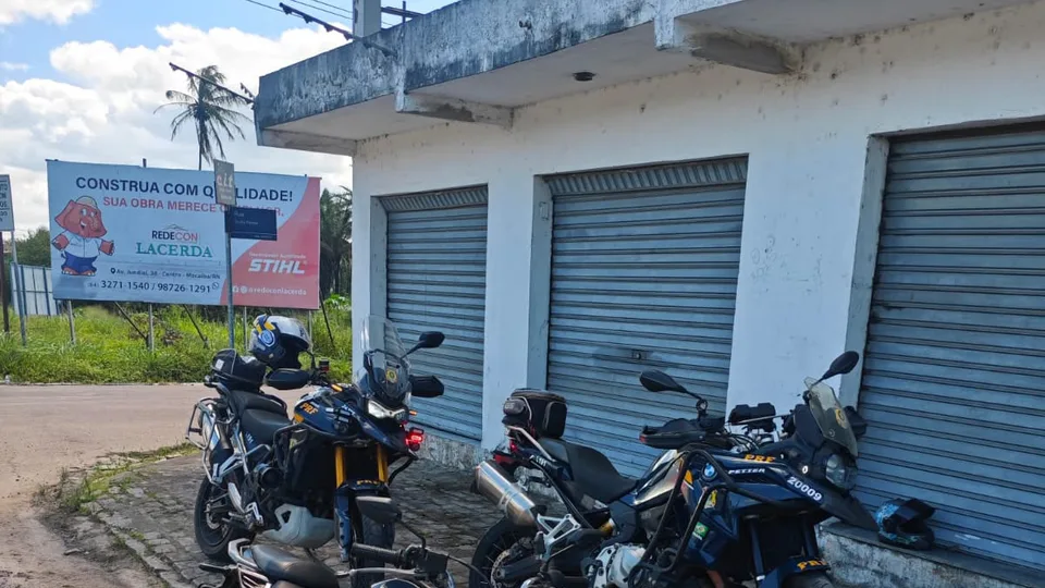 PRF prende quatro pessoas, apreende arma de fogo e recupera motocicletas adulteradas durante o fim de semana no RN