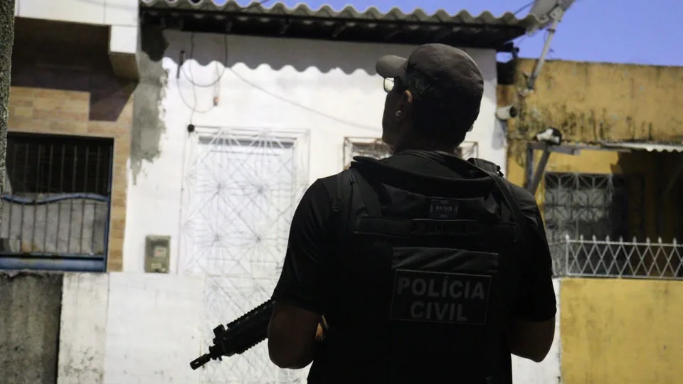 Homem é preso em Macaíba suspeito de roubo a posto de combustíveis