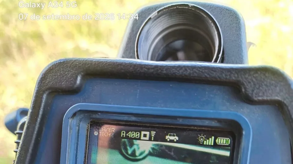 PRF flagra automóvel a mais de 200 km/h durante fiscalização em Canguaretama