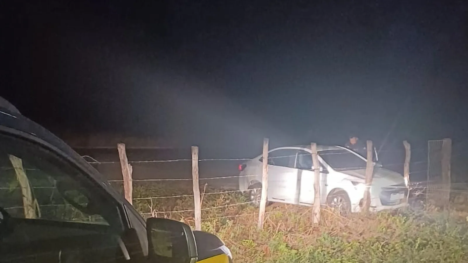 PRF recupera veículo furtado após acompanhamento tático em Mossoró