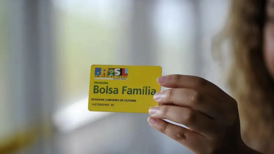 MP junto ao TCU pede suspensão de reajuste do Bolsa Família