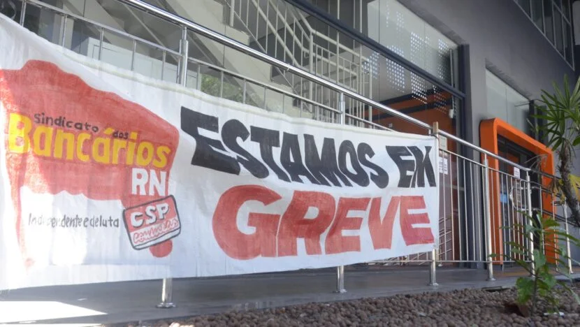 Bancários do RN rejeitam proposta da Fenaban e aprovam greve por tempo indeterminado