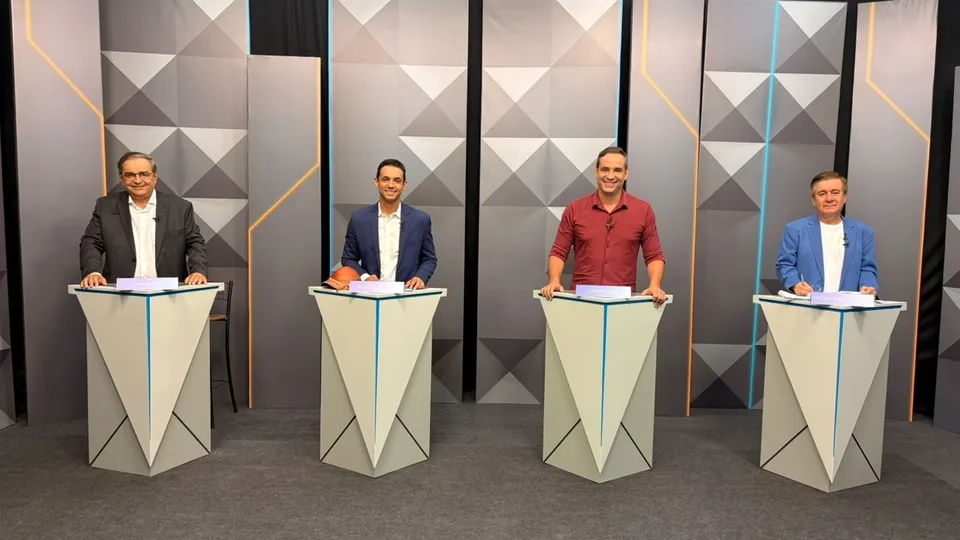 Candidatos ao Governo do RN no estúdio da Inter TV para o debate