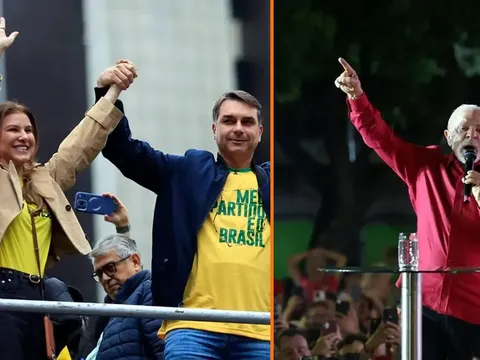 Flávio Bolsonaro acena em cima de um carro de som, à esquerda, e Lula discursa com o braço erguido, à direita